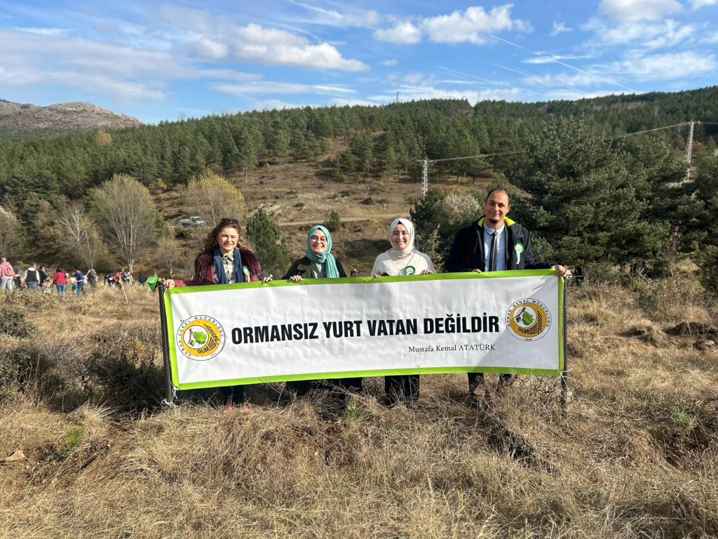 Kastamonu Üniversitesi Orman Fakültesi, 11 Kasım Milli Ağaçlandırma Günü’nde ‘Geleceğe Nefes, Cumhuriyet’e Nefes’ Etkinliğinde Yerini Aldı